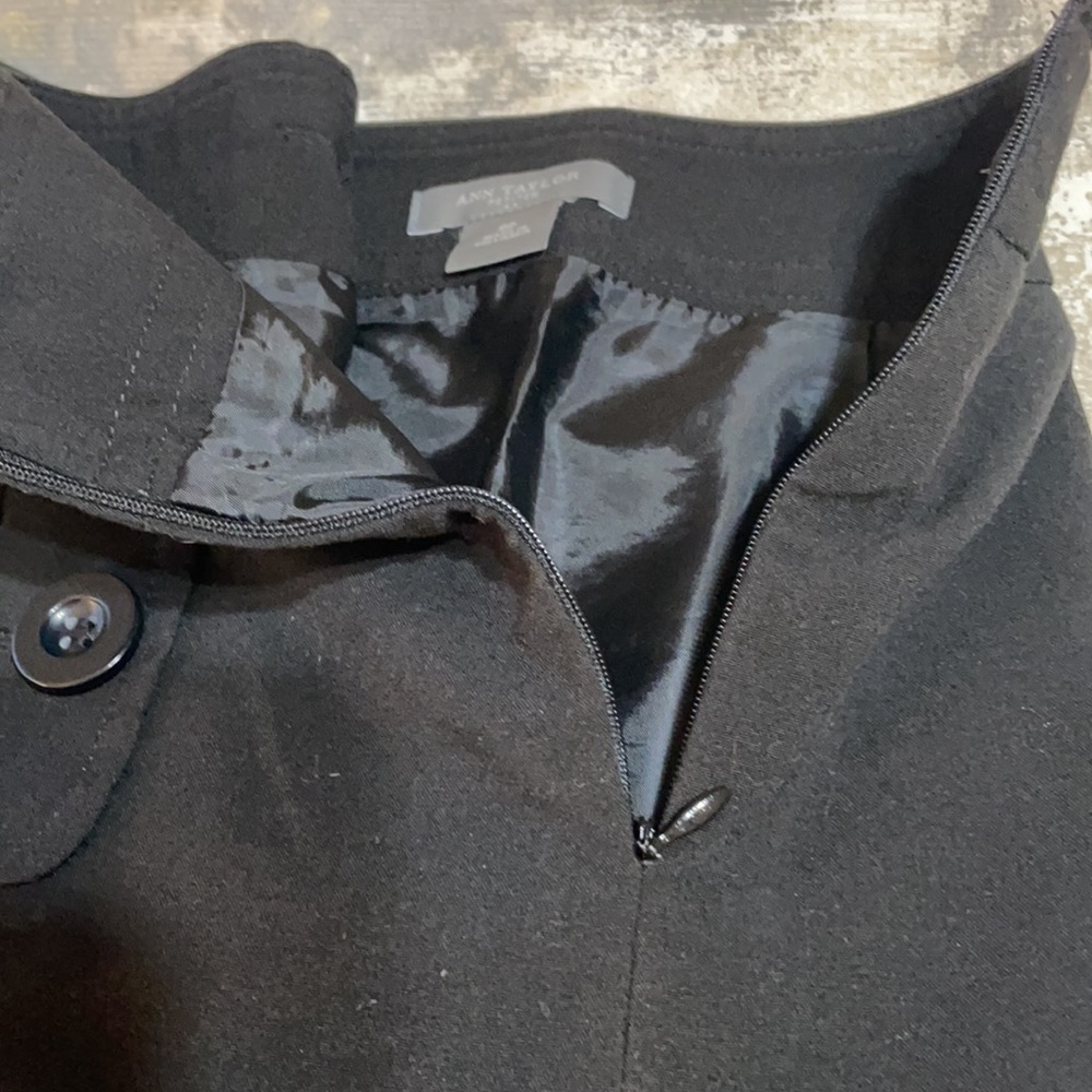 Ann Taylor Petites SZ 0P Black Mini Skirt Cute Front Button Detail and Side Zip - Picture 9 of 14